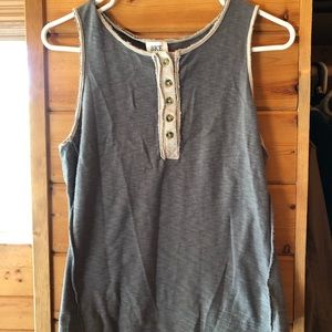 Bke woman’s tank top like new hardly worn